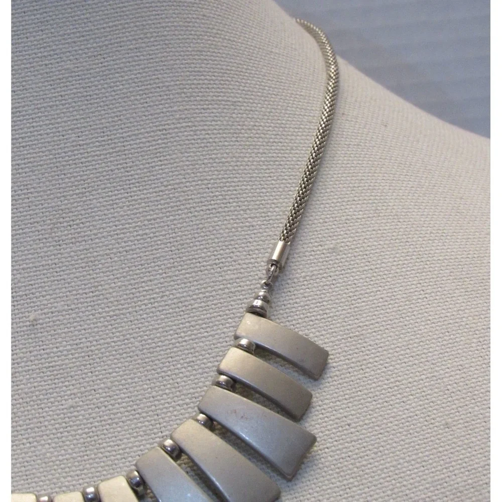 NY‎ Silver Tone Brushed Metal Geometric Fringe Bib Statement Necklace Chain